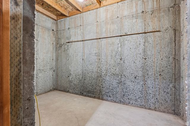 350 N 500 E, Levan, UT 84639