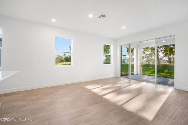 9109 PLAYERS Drive, Weeki Wachee, FL 34613