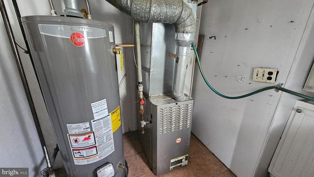 14 BOSTON PL, New Castle, DE 19720