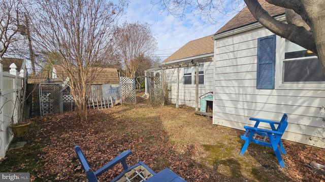 14 BOSTON PL, New Castle, DE 19720