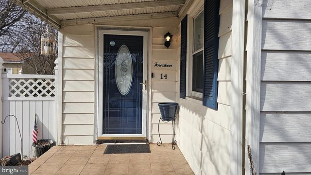 14 BOSTON PL, New Castle, DE 19720