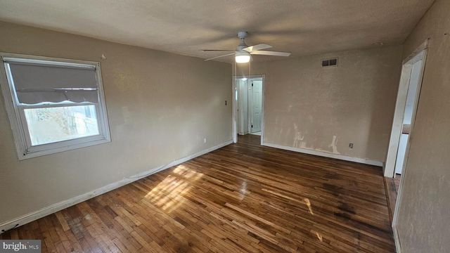 14 BOSTON PL, New Castle, DE 19720