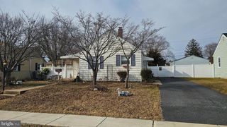 14 BOSTON PL, New Castle, DE 19720