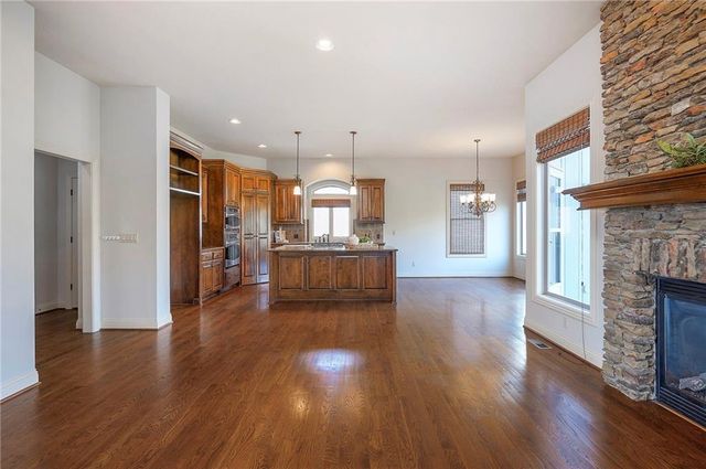 14666 S Bond Street, Olathe, KS 66062