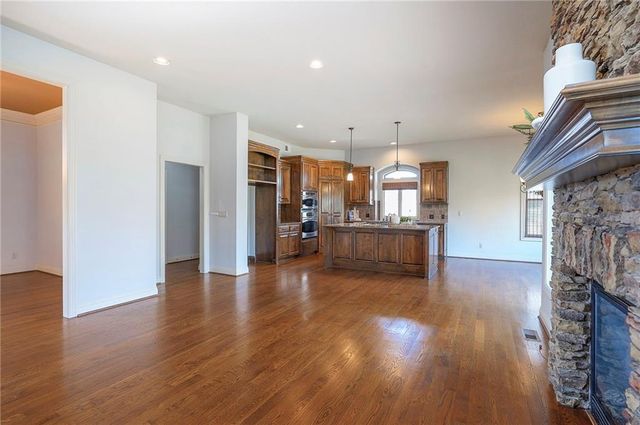 14666 S Bond Street, Olathe, KS 66062