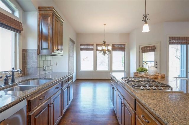 14666 S Bond Street, Olathe, KS 66062