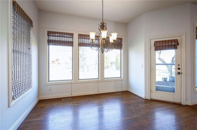 14666 S Bond Street, Olathe, KS 66062