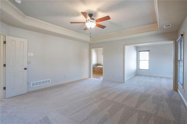 14666 S Bond Street, Olathe, KS 66062