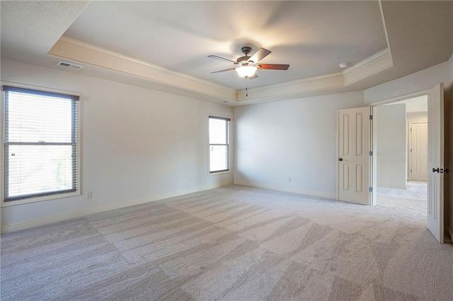 14666 S Bond Street, Olathe, KS 66062