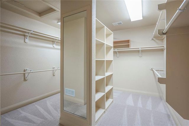 14666 S Bond Street, Olathe, KS 66062