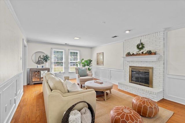 2442 NETHERHALL CV, Germantown, TN 38139