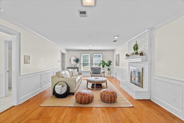 2442 NETHERHALL CV, Germantown, TN 38139