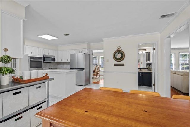 2442 NETHERHALL CV, Germantown, TN 38139