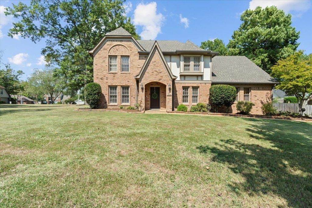 2442 NETHERHALL CV, Germantown, TN 38139