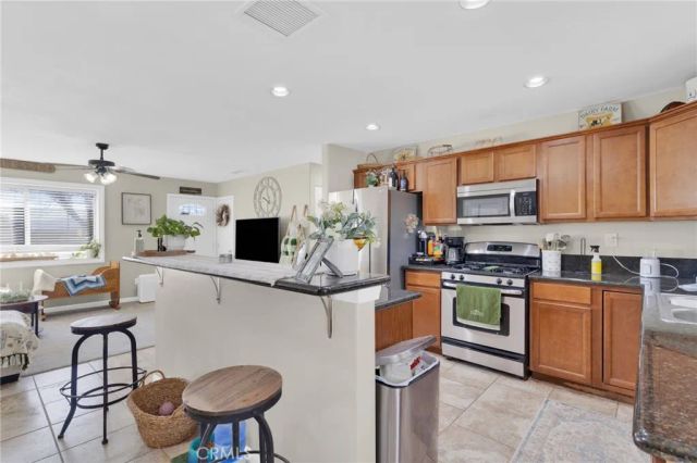 16654 Pawnee, Apple Valley, CA 92307