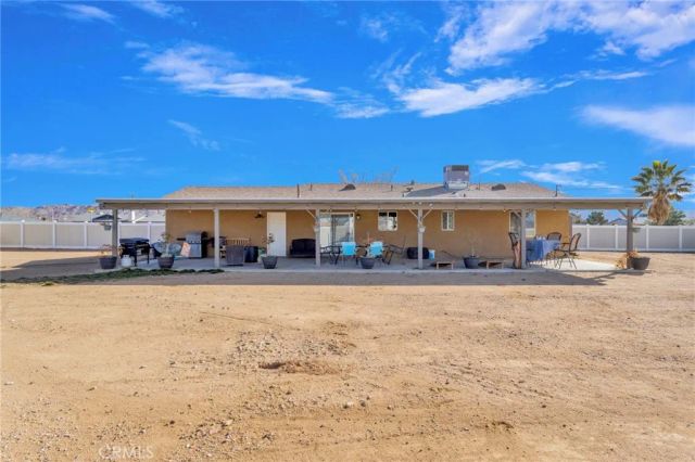 16654 Pawnee, Apple Valley, CA 92307