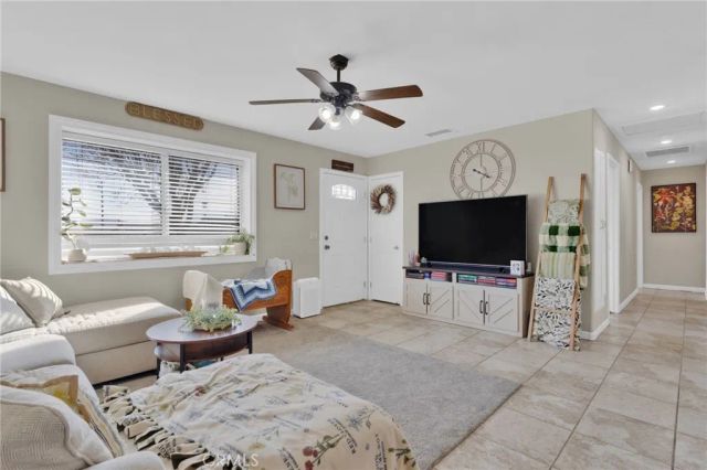 16654 Pawnee, Apple Valley, CA 92307