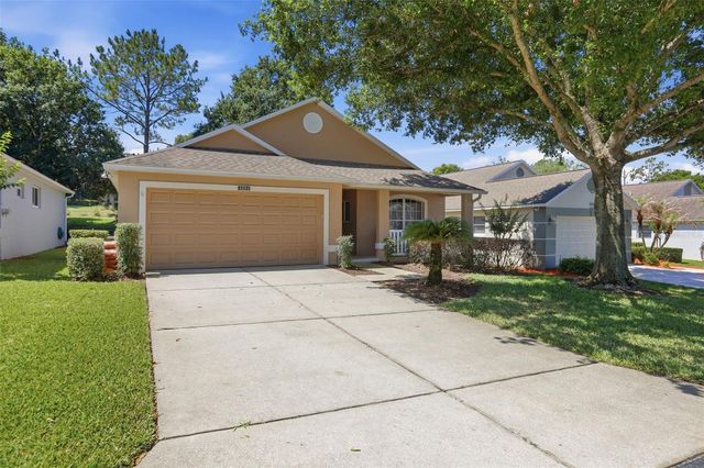 4084 CAPLAND AVENUE, Clermont, FL 34711