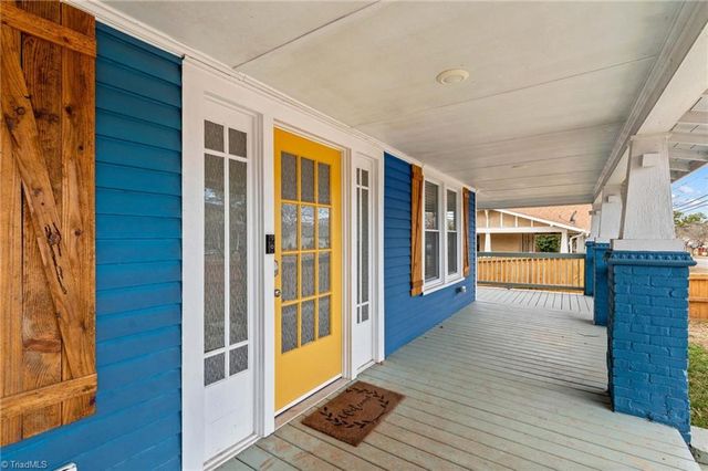 705 W 5th Avenue, Lexington, NC 27292