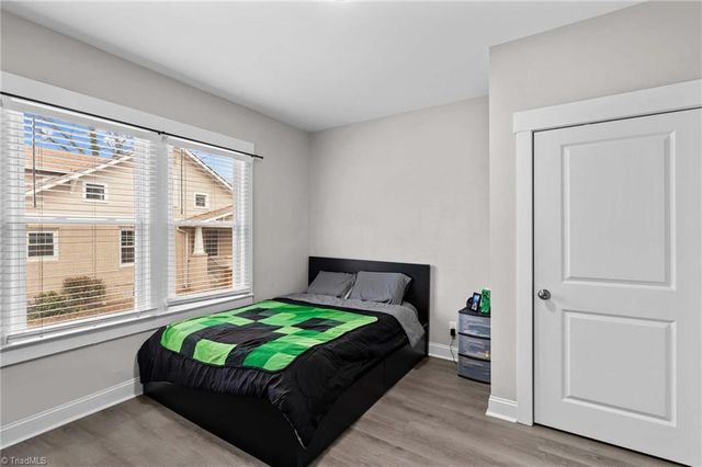 705 W 5th Avenue, Lexington, NC 27292