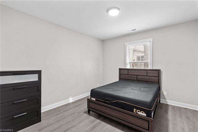 705 W 5th Avenue, Lexington, NC 27292