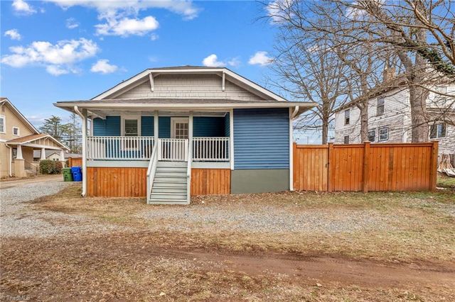 705 W 5th Avenue, Lexington, NC 27292