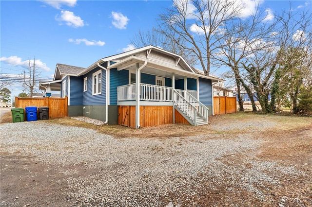 705 W 5th Avenue, Lexington, NC 27292