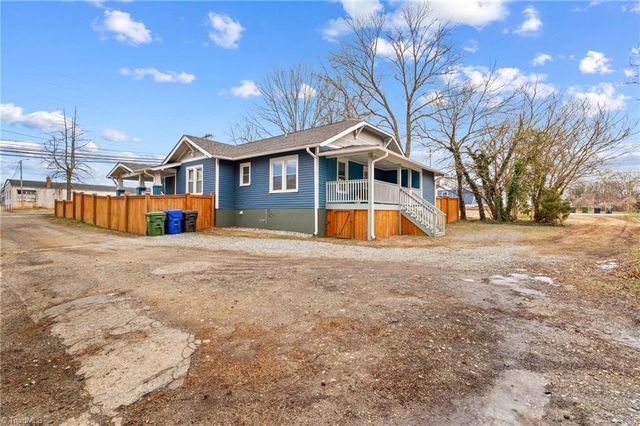 705 W 5th Avenue, Lexington, NC 27292