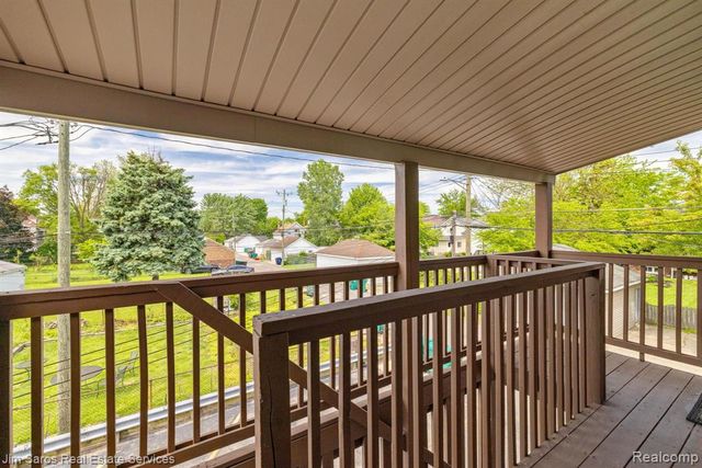1300 Maryland, Grosse Pointe Park, MI 48230