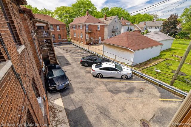 1300 Maryland, Grosse Pointe Park, MI 48230