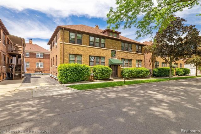 1300 Maryland, Grosse Pointe Park, MI 48230