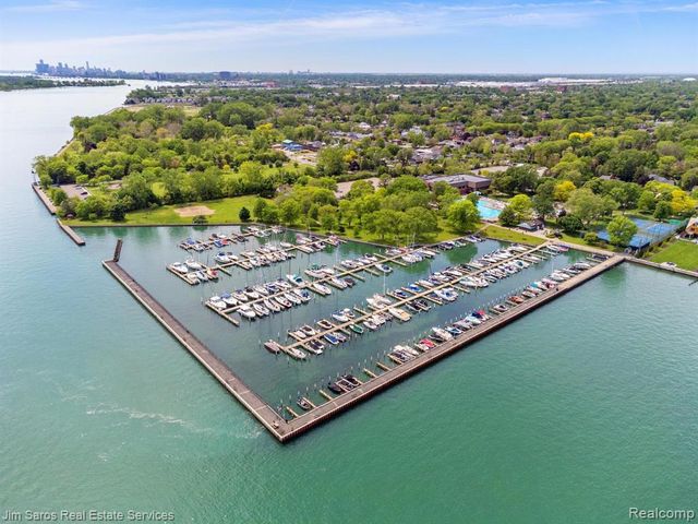 1300 Maryland, Grosse Pointe Park, MI 48230