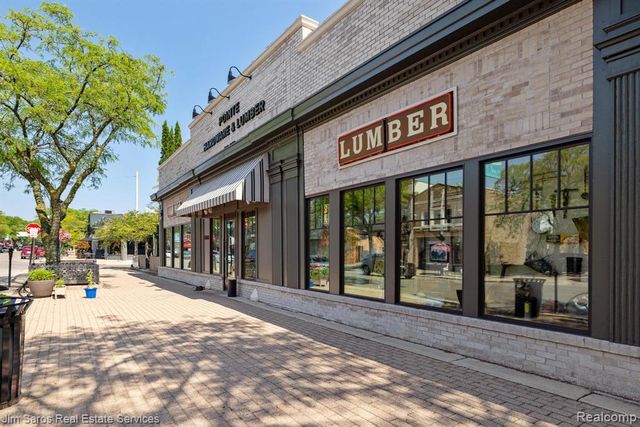 1300 Maryland, Grosse Pointe Park, MI 48230