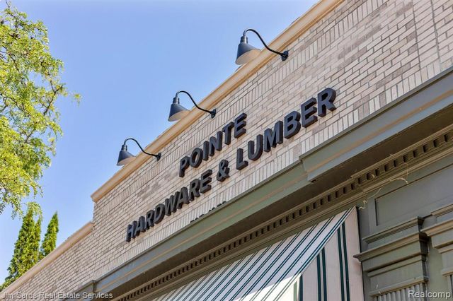 1300 Maryland, Grosse Pointe Park, MI 48230