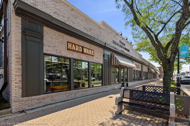 1300 Maryland, Grosse Pointe Park, MI 48230
