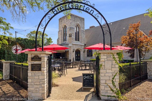 1300 Maryland, Grosse Pointe Park, MI 48230