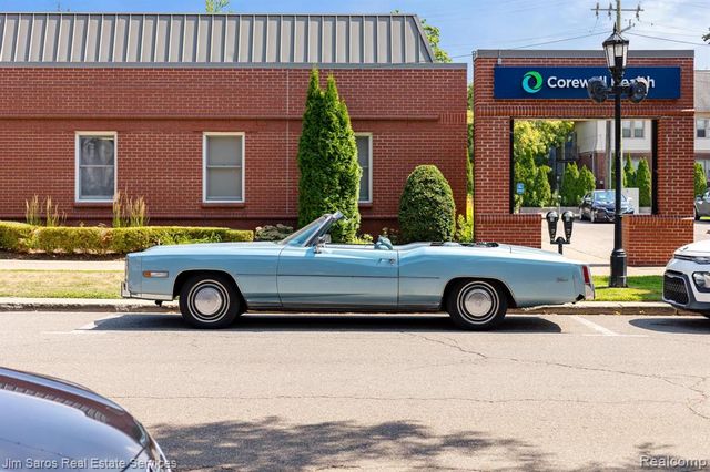 1300 Maryland, Grosse Pointe Park, MI 48230