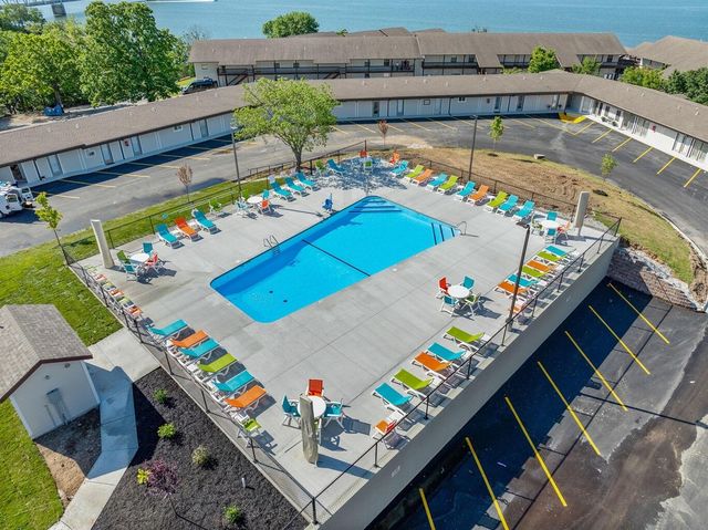 100 Getaway Circle 115, Kimberling City, MO 65686