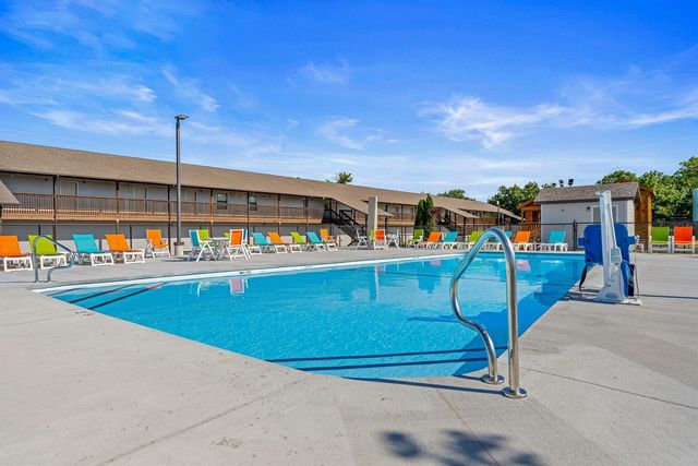 100 Getaway Circle 115, Kimberling City, MO 65686