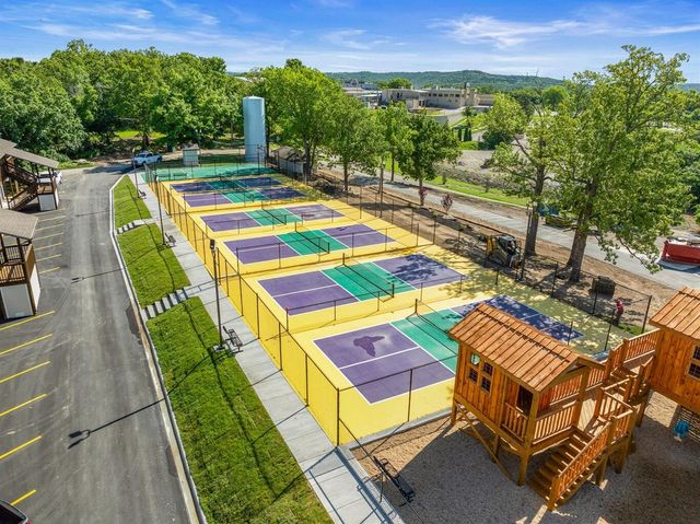 100 Getaway Circle 115, Kimberling City, MO 65686