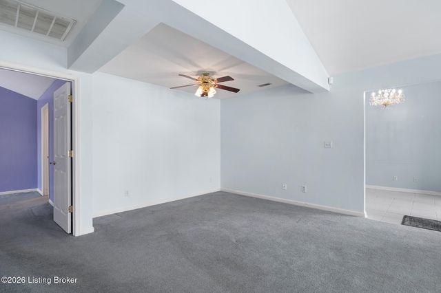 6224 River Pointe Dr, Louisville, KY 40258