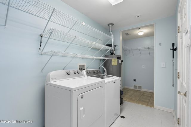 6224 River Pointe Dr, Louisville, KY 40258