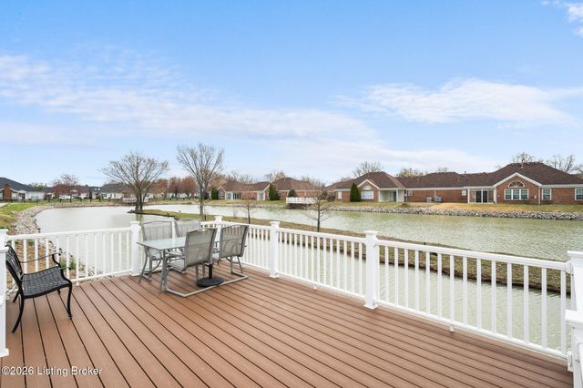 6224 River Pointe Dr, Louisville, KY 40258