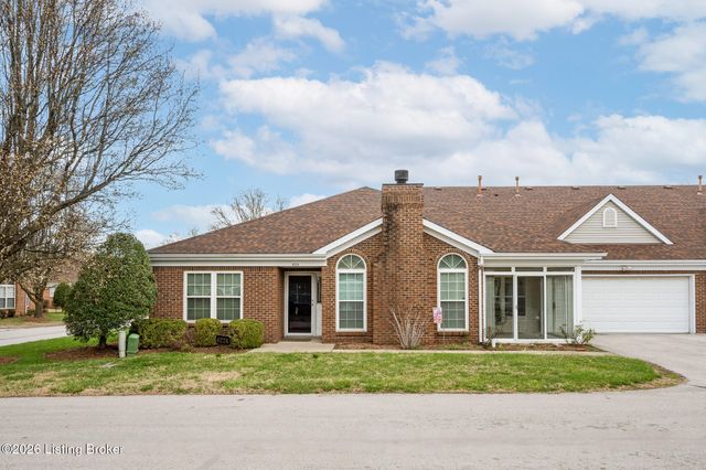 6224 River Pointe Dr, Louisville, KY 40258