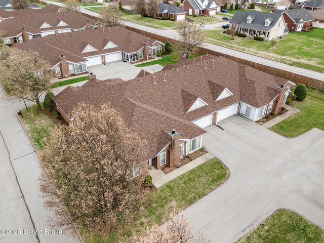 6224 River Pointe Dr, Louisville, KY 40258