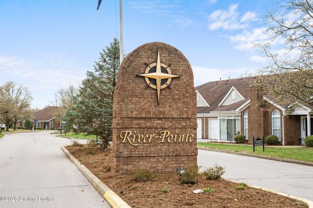 6224 River Pointe Dr, Louisville, KY 40258