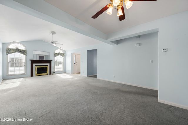 6224 River Pointe Dr, Louisville, KY 40258