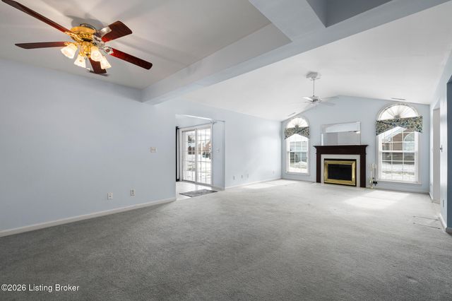 6224 River Pointe Dr, Louisville, KY 40258