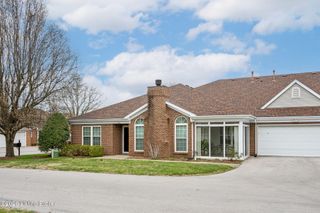 6224 River Pointe Dr, Louisville, KY 40258