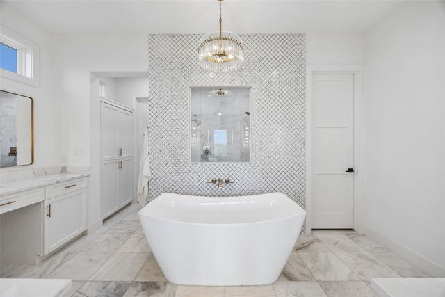 105 Stafford Drive, Heath, TX 75032